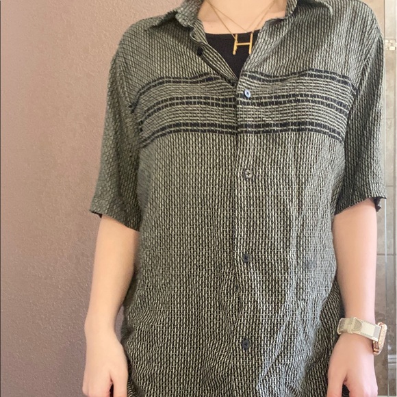 Button up - Picture 4 of 5